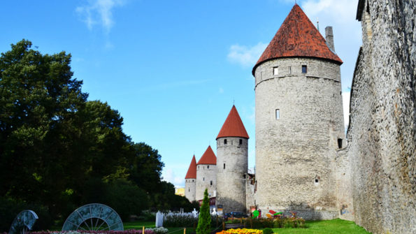 Tallinn Old Town Walking_2